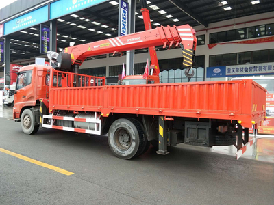 東風(fēng)天錦與徐工隨車吊平板車價(jià)格對(duì)比與市場(chǎng)分析